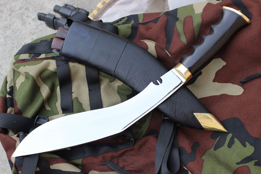 11 Inch Hand Forged Blade World War Or Dehradune Gripper Handle Kukri-8363