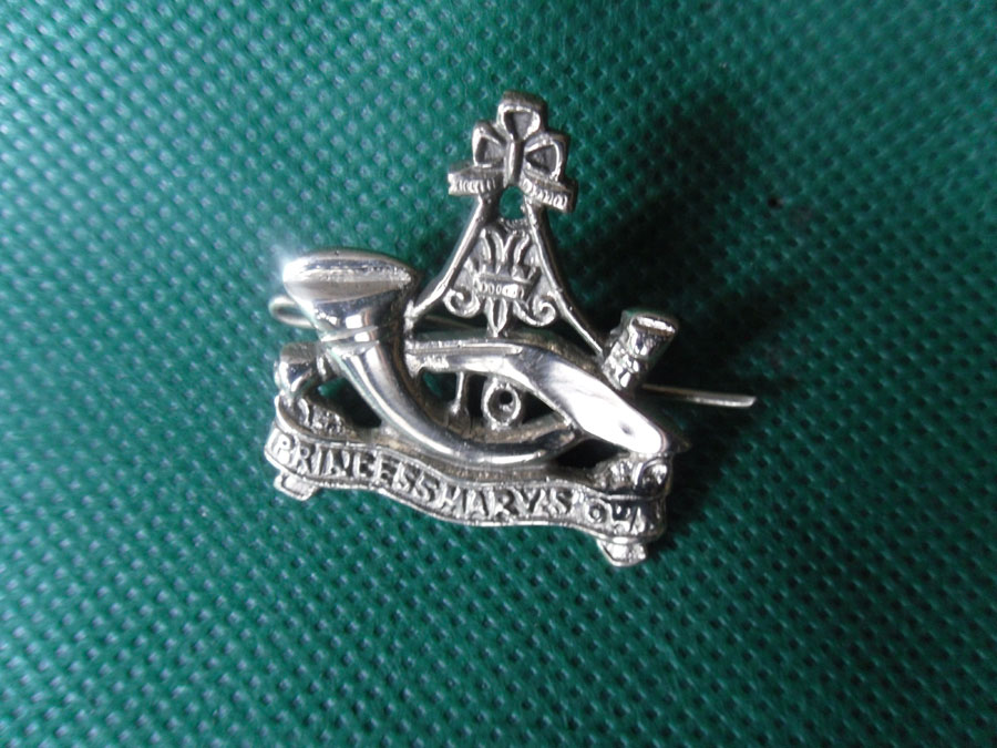 10th Princess Marys Own Gurkha Rifles Cap Badge-9132
