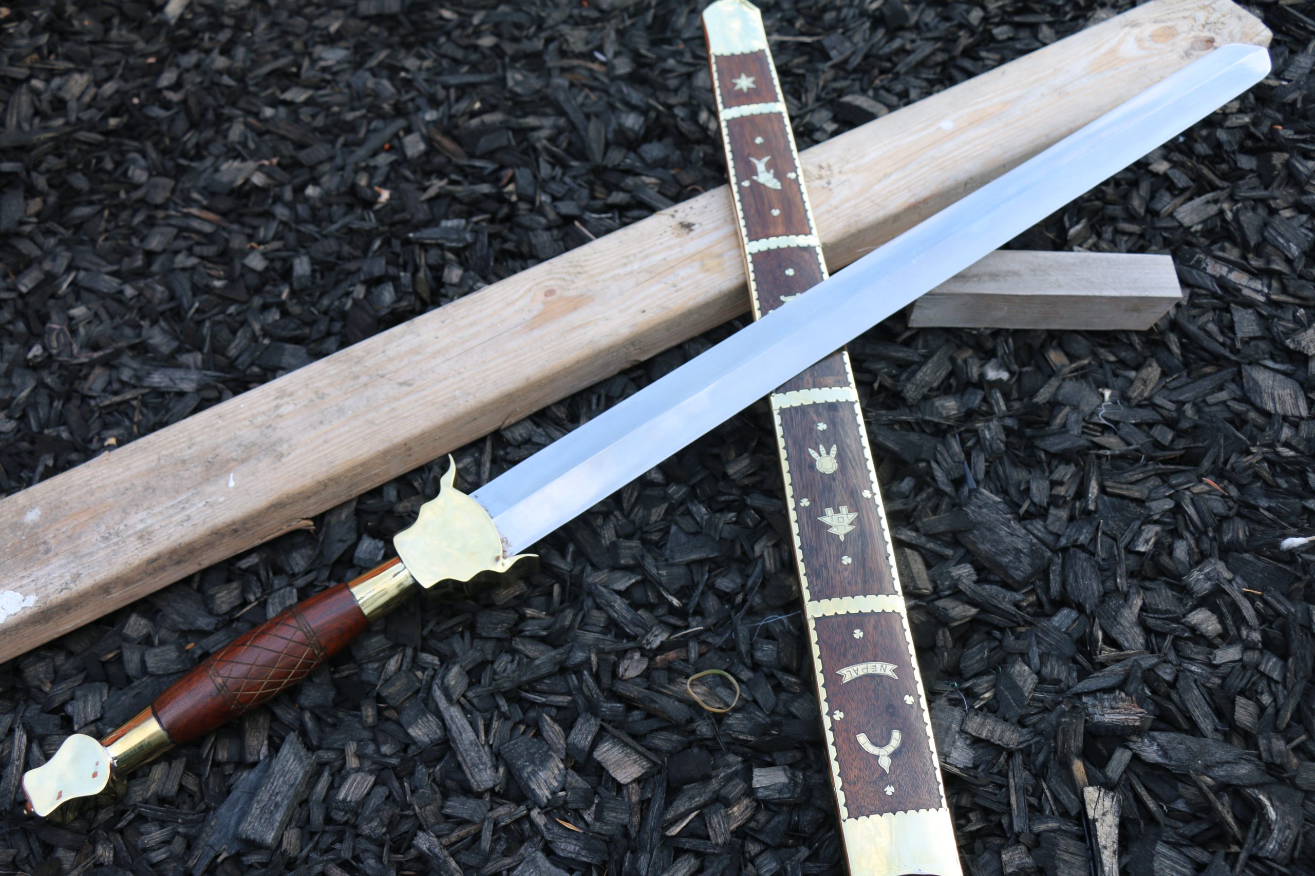 25.5 INCH TRADITIONAL CARVING SWORD-9497